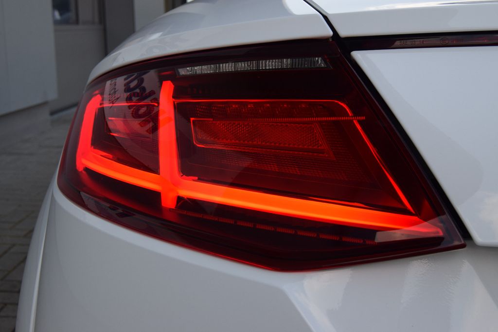 Audi TT Roadster 1.8 TFSI S tronic, Automatik, aus dem Bestand von Hölscher Automobile Nordkirchen-Capelle — Ansicht 9