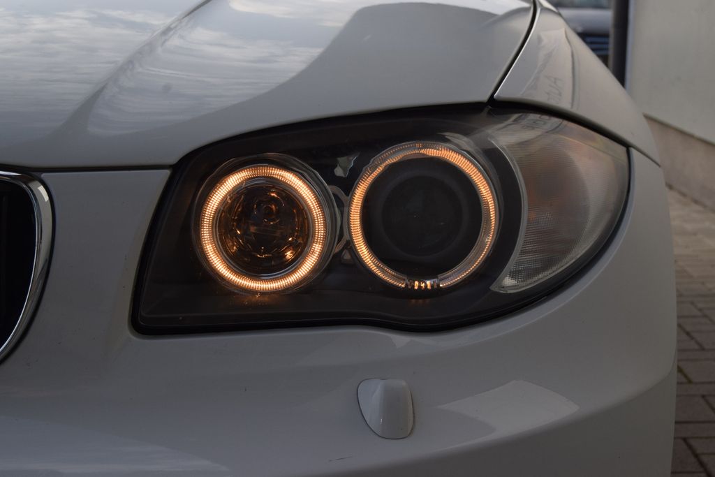 BMW 118i Cabrio;Xenon,Leder,Sitzh,Parks,Klimaautom., Schaltgetriebe, aus dem Bestand von Hölscher Automobile Nordkirchen-Capelle — Ansicht 7
