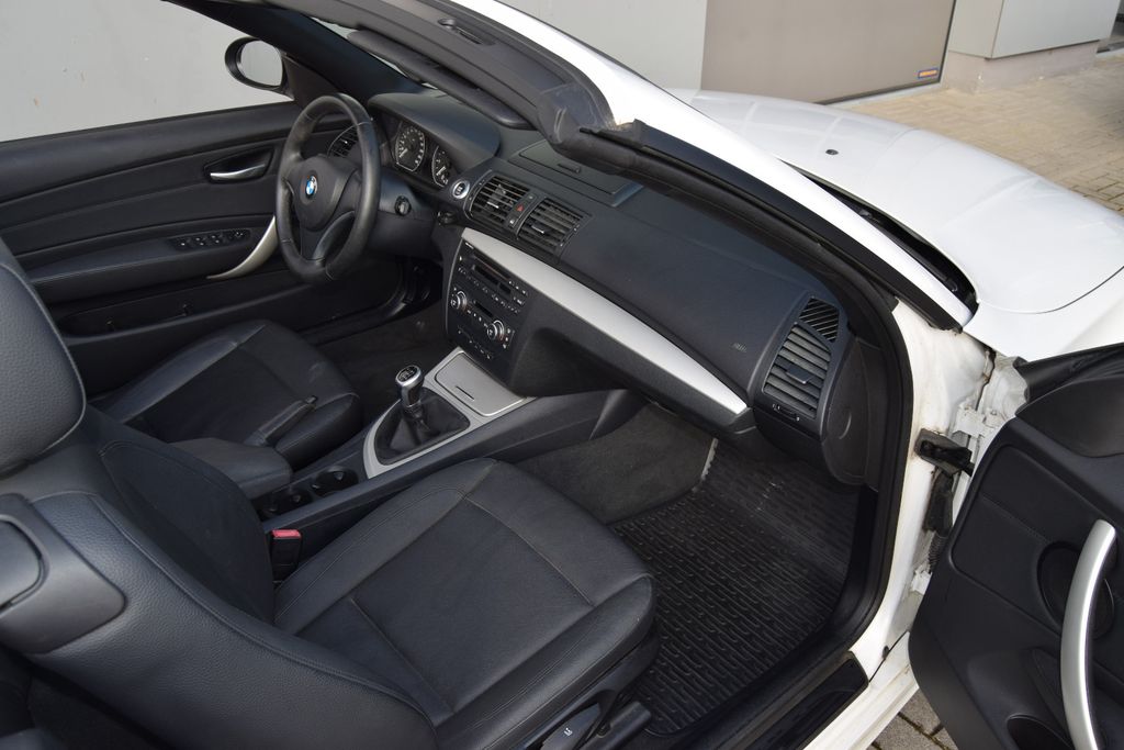 BMW 118i Cabrio;Xenon,Leder,Sitzh,Parks,Klimaautom., Schaltgetriebe, aus dem Bestand von Hölscher Automobile Nordkirchen-Capelle — Ansicht 14