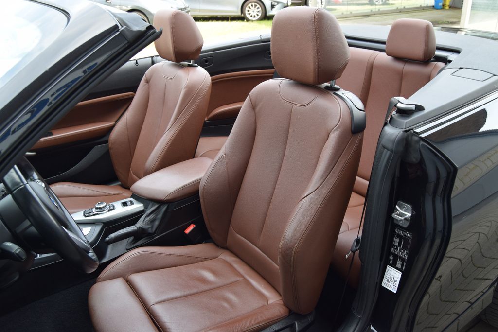 BMW 220i Cabrio Luxury Line!AUTOMATIK!, Automatik, aus dem Bestand von Hölscher Automobile Nordkirchen-Capelle — Ansicht 11