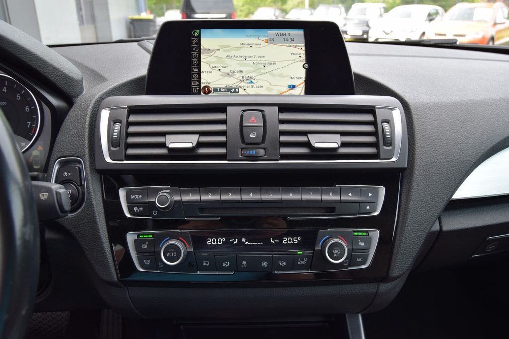 BMW 220i Cabrio Luxury Line!AUTOMATIK!, Automatik, aus dem Bestand von Hölscher Automobile Nordkirchen-Capelle — Ansicht 12