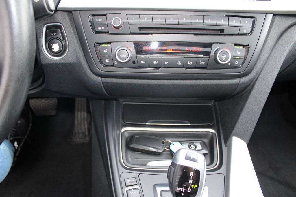 BMW 318d Modern Line!AUTOMATIK!Navi,Schiebed,Sitzh,,, Automatik, aus dem Bestand von Hölscher Automobile Nordkirchen-Capelle — Ansicht 12