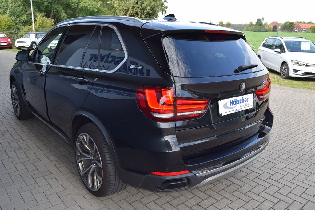 BMW X5 40 e X Drive   !!VOLL AUSSTATTUNG  !!, Automatik, aus dem Bestand von Hölscher Automobile Nordkirchen-Capelle — Ansicht 4