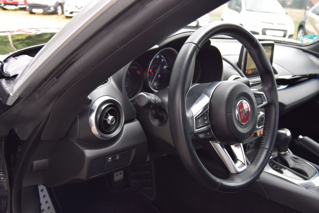 Fiat 124 Spider!!AUTOMATIK!!Navi,Leder,Xenon,Kam,,,,,, Automatik, aus dem Bestand von Hölscher Automobile Nordkirchen-Capelle — Ansicht 10