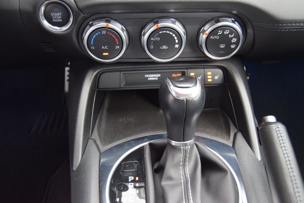 Fiat 124 Spider!!AUTOMATIK!!Navi,Leder,Xenon,Kam,,,,,, Automatik, aus dem Bestand von Hölscher Automobile Nordkirchen-Capelle — Ansicht 12