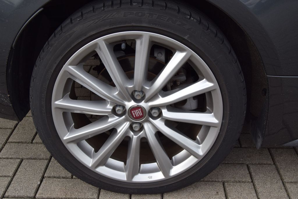 Fiat 124 Spider Lusso!!AUTOMATIK!!Navi,Leder,Xenon ,,, Automatik, aus dem Bestand von Hölscher Automobile Nordkirchen-Capelle — Ansicht 8