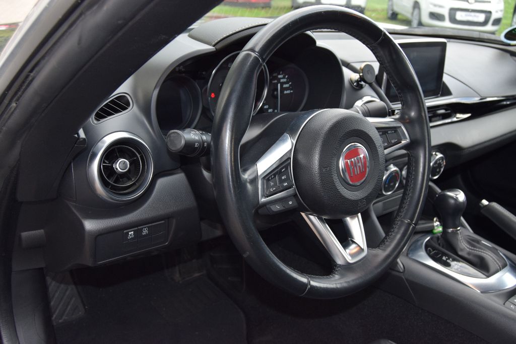 Fiat 124 Spider Lusso!!AUTOMATIK!!Navi,Leder,Xenon ,,, Automatik, aus dem Bestand von Hölscher Automobile Nordkirchen-Capelle — Ansicht 10