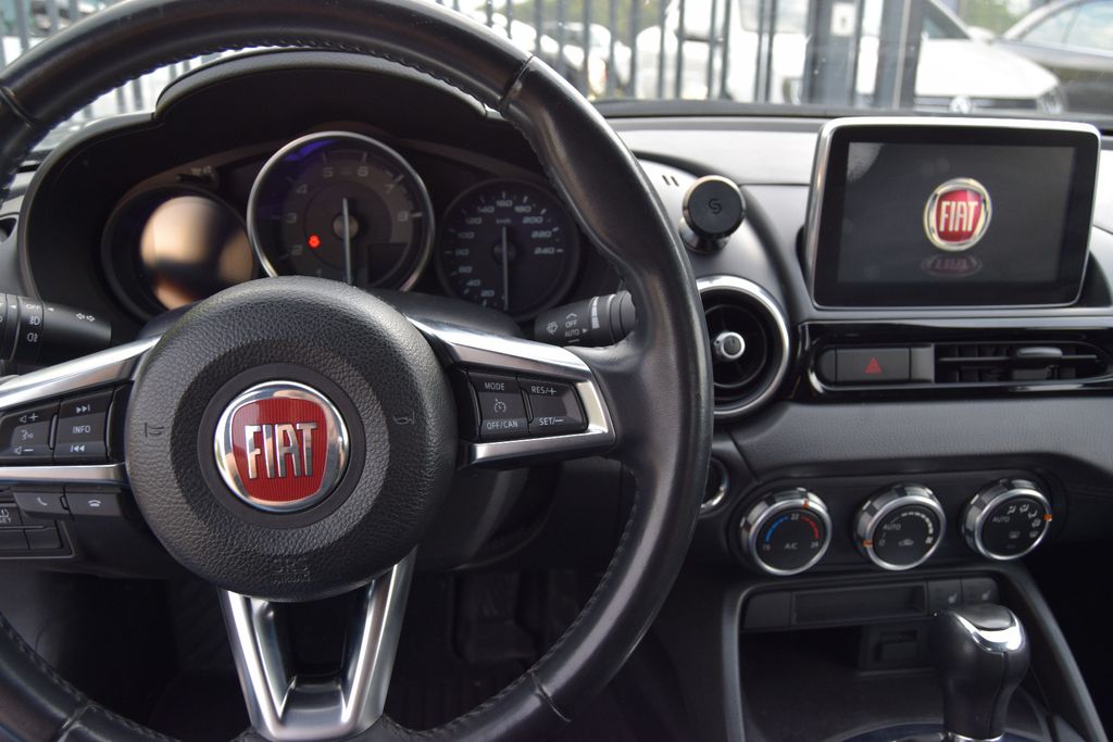 Fiat 124 Spider Lusso!!AUTOMATIK!!Navi,Leder,Xenon ,,, Automatik, aus dem Bestand von Hölscher Automobile Nordkirchen-Capelle — Ansicht 12