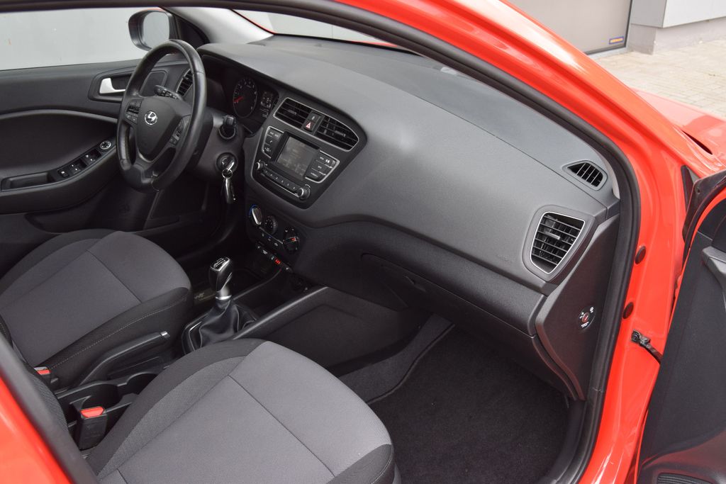 Hyundai i20 1.0 T-GDI 74kW,Parks,Sitz&Lenkradh,LM,Felg,,, Schaltgetriebe, aus dem Bestand von Hölscher Automobile Nordkirchen-Capelle — Ansicht 12