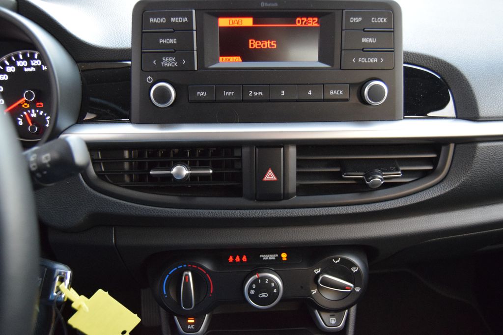 Kia Picanto Edition 7  !!   8000 KM !!, Schaltgetriebe, aus dem Bestand von Hölscher Automobile Nordkirchen-Capelle — Ansicht 11