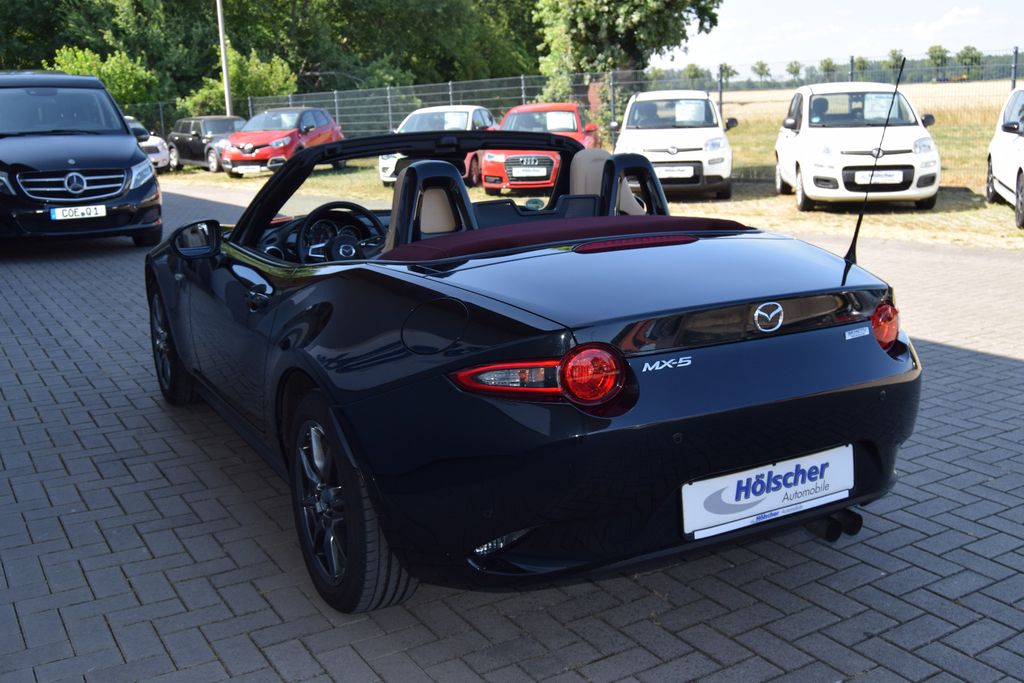 Mazda MX-5 Sakura,Navi,Leder,LED,Parks,Sitzh,,,,, Schaltgetriebe, aus dem Bestand von Hölscher Automobile Nordkirchen-Capelle — Ansicht 4