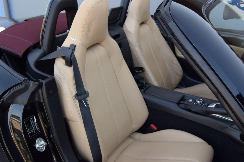 Mazda MX-5 Sakura,Navi,Leder,LED,Parks,Sitzh,,,,, Schaltgetriebe, aus dem Bestand von Hölscher Automobile Nordkirchen-Capelle — Ansicht 14
