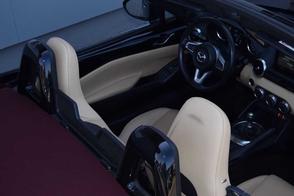 Mazda MX-5 Sakura,Navi,Leder,LED,Parks,Sitzh,,,,, Schaltgetriebe, aus dem Bestand von Hölscher Automobile Nordkirchen-Capelle — Ansicht 15