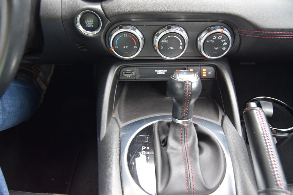 Mazda MX-5 Sports-Line RF!AUTOMATIK;Navi,Leder,Kam,,,,, Automatik, aus dem Bestand von Hölscher Automobile Nordkirchen-Capelle — Ansicht 12