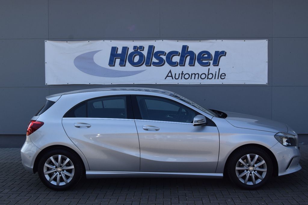 MERCEDES-BENZ A 180 !AUTOM!Navi,Leder,Sitzh,Parks,V&H,Allwett,, Automatik, aus dem Bestand von Hölscher Automobile Nordkirchen-Capelle — Ansicht 5
