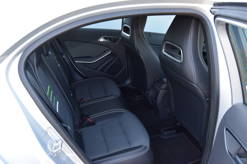MERCEDES-BENZ A 180 !AUTOM!Navi,Leder,Sitzh,Parks,V&H,Allwett,, Automatik, aus dem Bestand von Hölscher Automobile Nordkirchen-Capelle — Ansicht 15