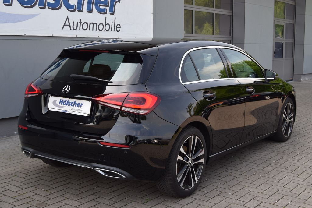 MERCEDES-BENZ A 180!AUTOMATIK!Navi,Leder,Xenon,Parks,V&H,,,,,,, Automatik, aus dem Bestand von Hölscher Automobile Nordkirchen-Capelle — Ansicht 2