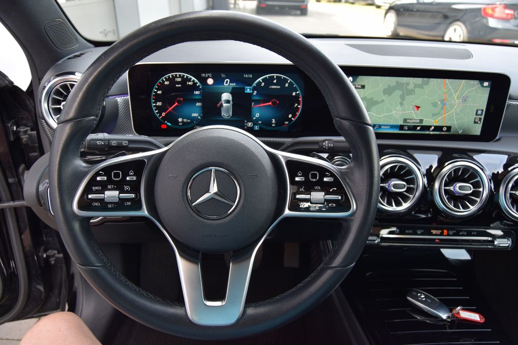 MERCEDES-BENZ A 180!AUTOMATIK!Navi,Leder,Xenon,Parks,V&H,,,,,,, Automatik, aus dem Bestand von Hölscher Automobile Nordkirchen-Capelle — Ansicht 12