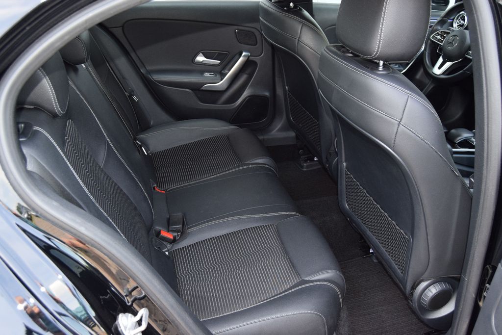 MERCEDES-BENZ A 180!AUTOMATIK!Navi,Leder,Xenon,Parks,V&H,,,,,,, Automatik, aus dem Bestand von Hölscher Automobile Nordkirchen-Capelle — Ansicht 15