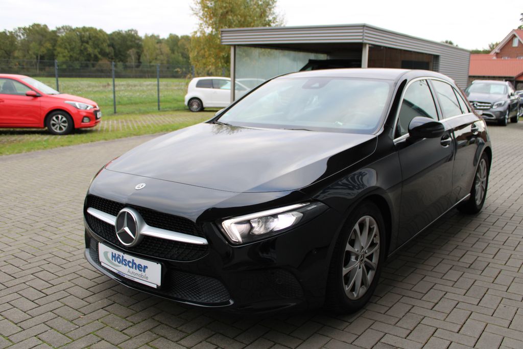 MERCEDES-BENZ A 200!AUTOMATIK!Navi,Kam,Leder,LED,Siztzh,Parks,, Automatik, aus dem Bestand von Hölscher Automobile Nordkirchen-Capelle — Ansicht 3