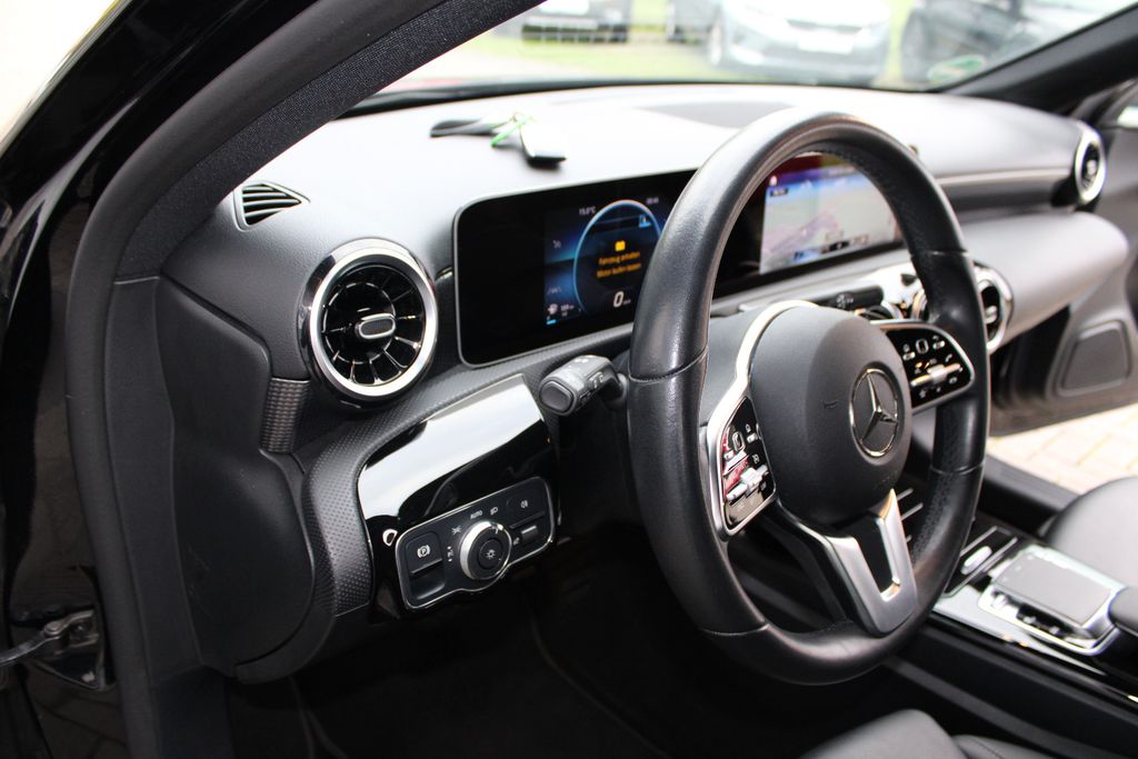 MERCEDES-BENZ A 200!AUTOMATIK!Navi,Kam,Leder,LED,Siztzh,Parks,, Automatik, aus dem Bestand von Hölscher Automobile Nordkirchen-Capelle — Ansicht 11