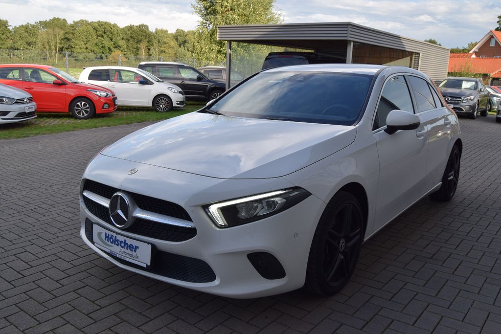 MERCEDES-BENZ A 220 Progressive!AUTOMATIK!Navi,Standh,Leder..., Automatik, aus dem Bestand von Hölscher Automobile Nordkirchen-Capelle — Ansicht 3