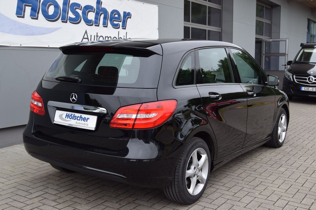 MERCEDES-BENZ B 180 CDI !AUTOMATIK! Edition 1,Navi,Xenon,Sitzh, Automatik, aus dem Bestand von Hölscher Automobile Nordkirchen-Capelle — Ansicht 2