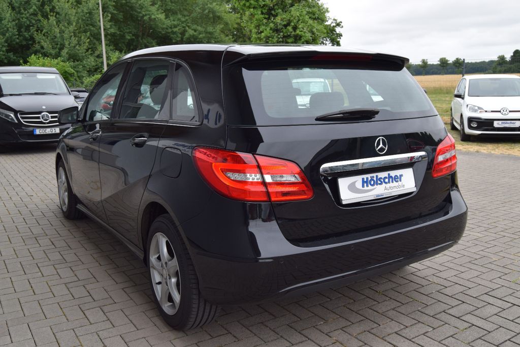 MERCEDES-BENZ B 180 CDI !AUTOMATIK! Edition 1,Navi,Xenon,Sitzh, Automatik, aus dem Bestand von Hölscher Automobile Nordkirchen-Capelle — Ansicht 4