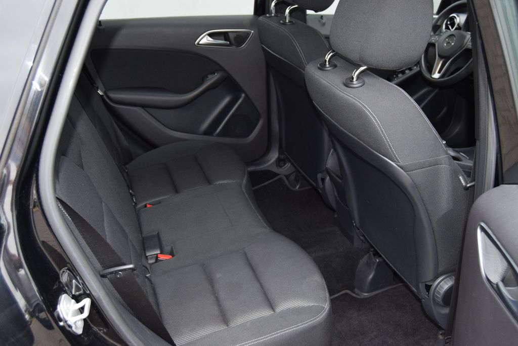 MERCEDES-BENZ B 180 CDI !AUTOMATIK! Edition 1,Navi,Xenon,Sitzh, Automatik, aus dem Bestand von Hölscher Automobile Nordkirchen-Capelle — Ansicht 15