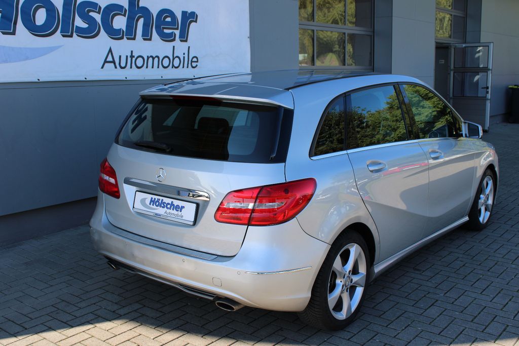 MERCEDES-BENZ B 200!AUTOMATIK!NAVI;LEDER;PARKS;V&H,SITZH;, Schaltgetriebe, aus dem Bestand von Hölscher Automobile Nordkirchen-Capelle — Ansicht 2