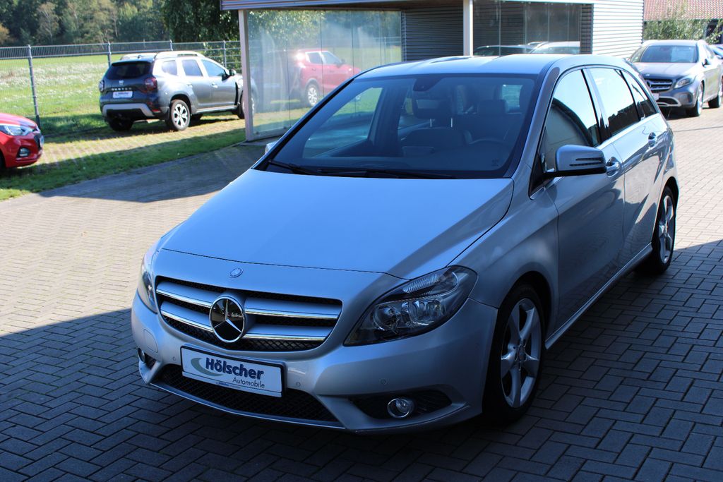 MERCEDES-BENZ B 200!AUTOMATIK!NAVI;LEDER;PARKS;V&H,SITZH;, Schaltgetriebe, aus dem Bestand von Hölscher Automobile Nordkirchen-Capelle — Ansicht 3