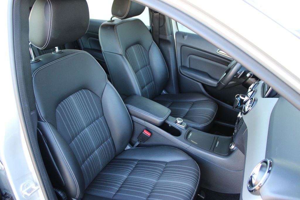 MERCEDES-BENZ B 200!AUTOMATIK!NAVI;LEDER;PARKS;V&H,SITZH;, Schaltgetriebe, aus dem Bestand von Hölscher Automobile Nordkirchen-Capelle — Ansicht 13