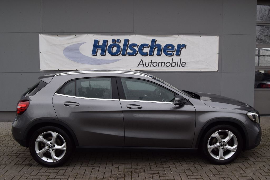 MERCEDES-BENZ GLA 180!AUTOMATIK!Nani,AHK,LED,Scheinw,, Automatik, aus dem Bestand von Hölscher Automobile Nordkirchen-Capelle — Ansicht 5