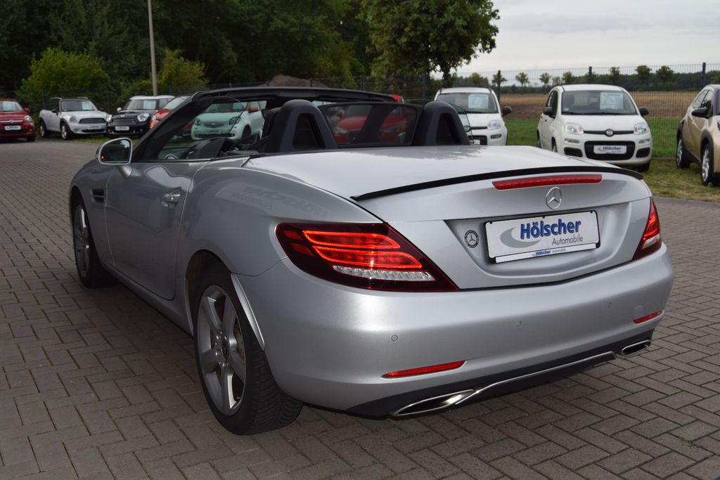 MERCEDES-BENZ SLC 180!AUTOMATIK!Navi,Xenon,Panorama,Leder,, Automatik, aus dem Bestand von Hölscher Automobile Nordkirchen-Capelle — Ansicht 4