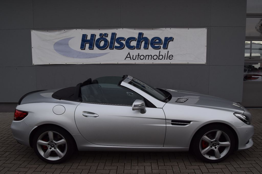 MERCEDES-BENZ SLC 180!AUTOMATIK!Navi,Xenon,Panorama,Leder,, Automatik, aus dem Bestand von Hölscher Automobile Nordkirchen-Capelle — Ansicht 5