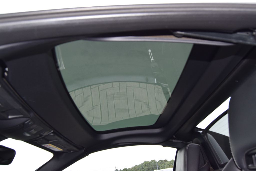 MERCEDES-BENZ SLC 180!AUTOMATIK!Navi,Xenon,Panorama,Leder,, Automatik, aus dem Bestand von Hölscher Automobile Nordkirchen-Capelle — Ansicht 10