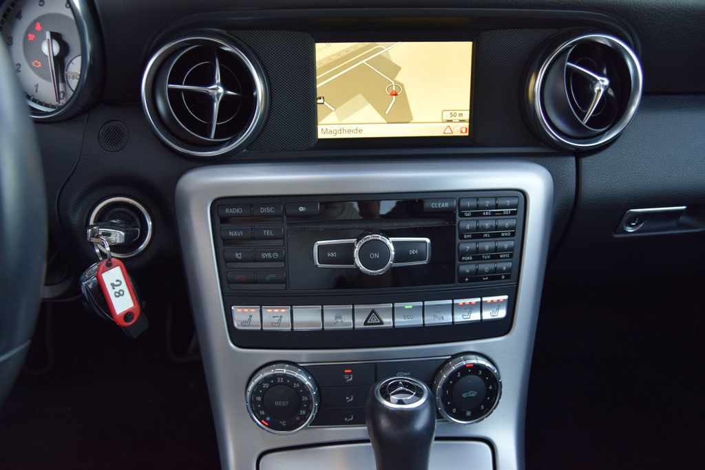 MERCEDES-BENZ SLK 200!AUTOMATIK! Edition 1,Navi,Leder,Kopfh,,,, Automatik, aus dem Bestand von Hölscher Automobile Nordkirchen-Capelle — Ansicht 12