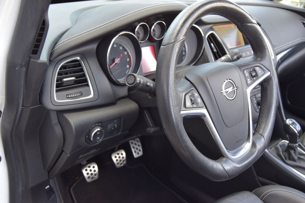 Opel Cascada, INNOVATION,Navi,Leder,Xenon Sitzlüftung, Schaltgetriebe, aus dem Bestand von Hölscher Automobile Nordkirchen-Capelle — Ansicht 11