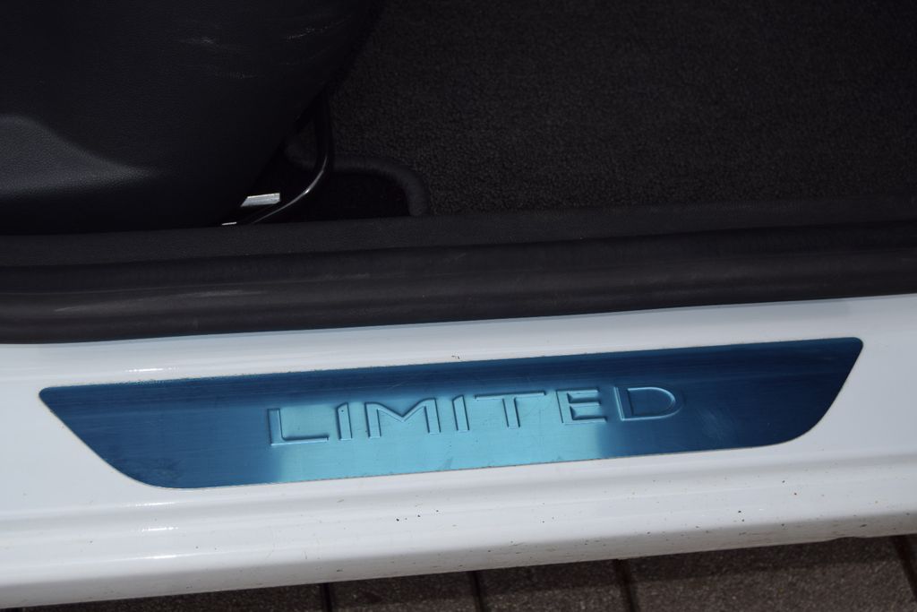 Renault Clio IV Limited, Schaltgetriebe, aus dem Bestand von Hölscher Automobile Nordkirchen-Capelle — Ansicht 7
