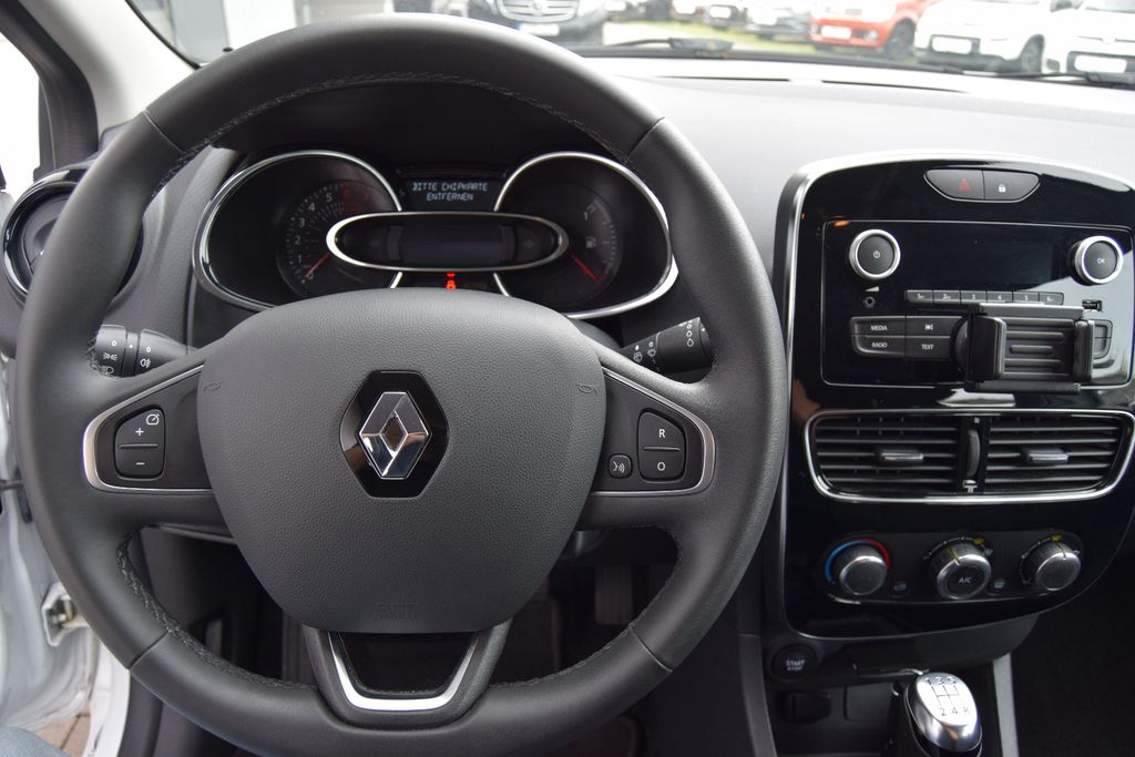 Renault Clio IV Limited, Schaltgetriebe, aus dem Bestand von Hölscher Automobile Nordkirchen-Capelle — Ansicht 12