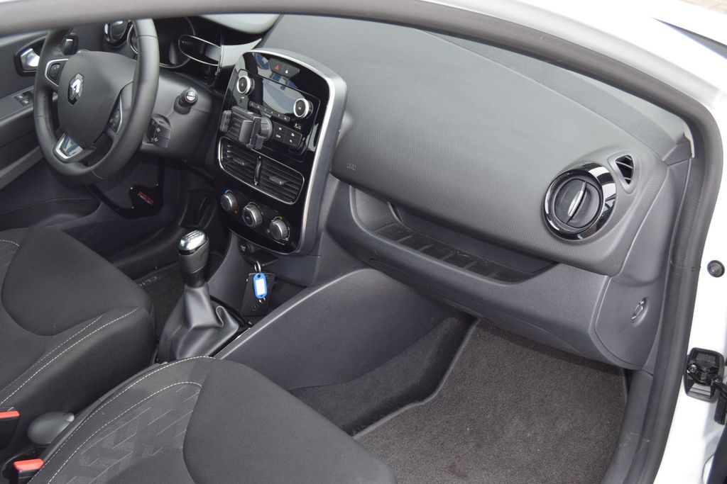 Renault Clio IV Limited, Schaltgetriebe, aus dem Bestand von Hölscher Automobile Nordkirchen-Capelle — Ansicht 14