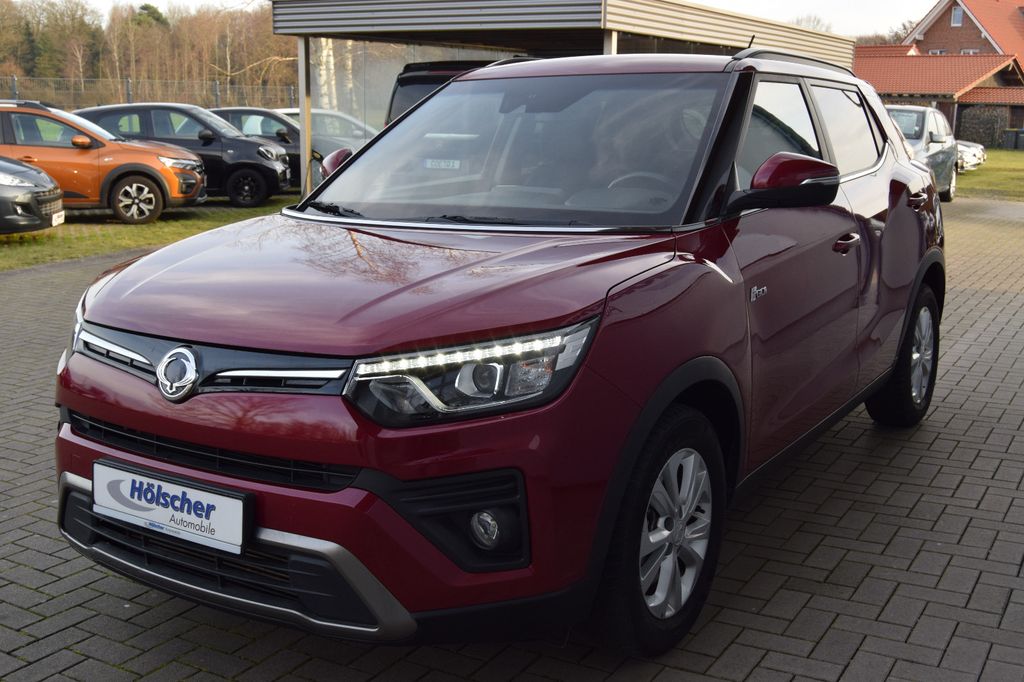 SsangYong Tivoli !AUTOM! 2WD,Navi,Kam,Sitzh,Allwetterr,,,,, Automatik, aus dem Bestand von Hölscher Automobile Nordkirchen-Capelle — Ansicht 3