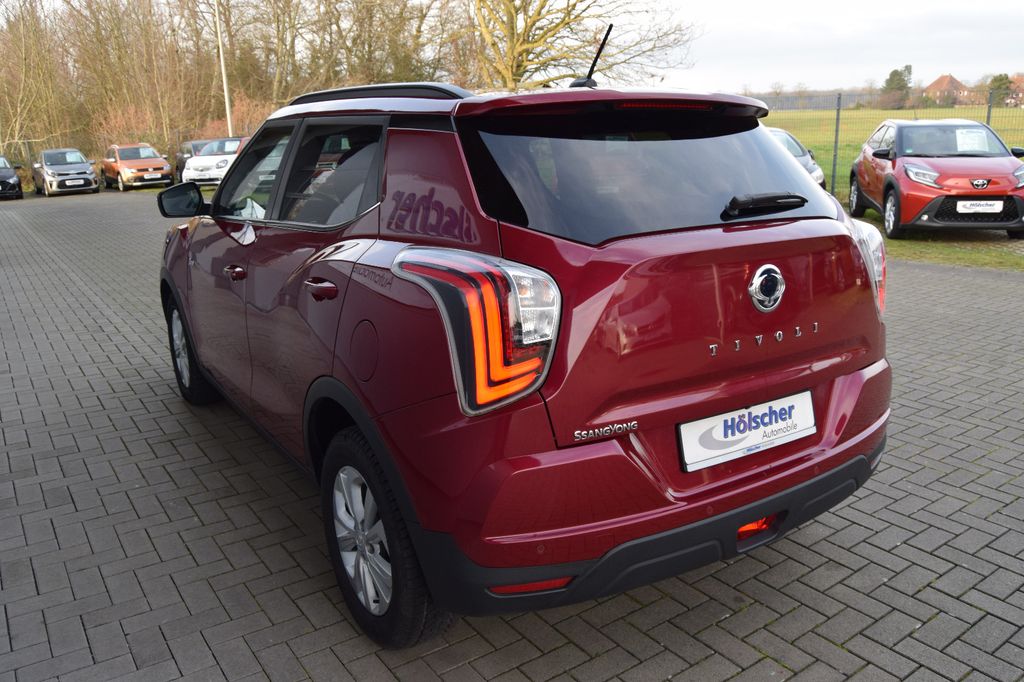 SsangYong Tivoli !AUTOM! 2WD,Navi,Kam,Sitzh,Allwetterr,,,,, Automatik, aus dem Bestand von Hölscher Automobile Nordkirchen-Capelle — Ansicht 4