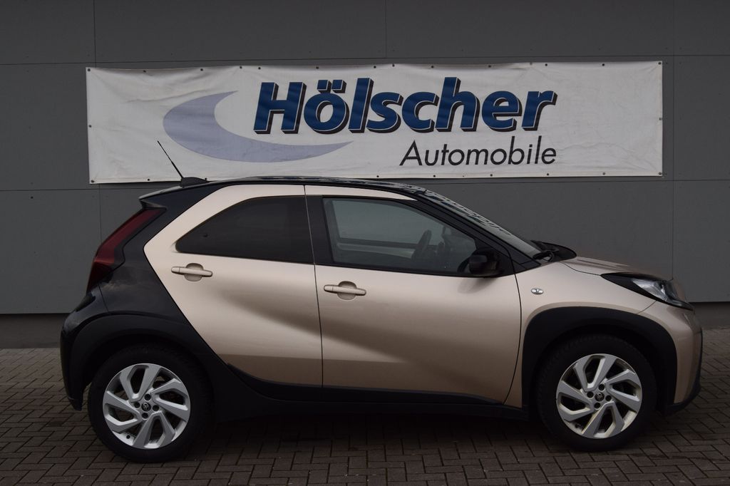 Toyota Aygo X Pulse!AUTOMATIK!Kam,Sitzh,Navi,,,,, Automatik, aus dem Bestand von Hölscher Automobile Nordkirchen-Capelle — Ansicht 5