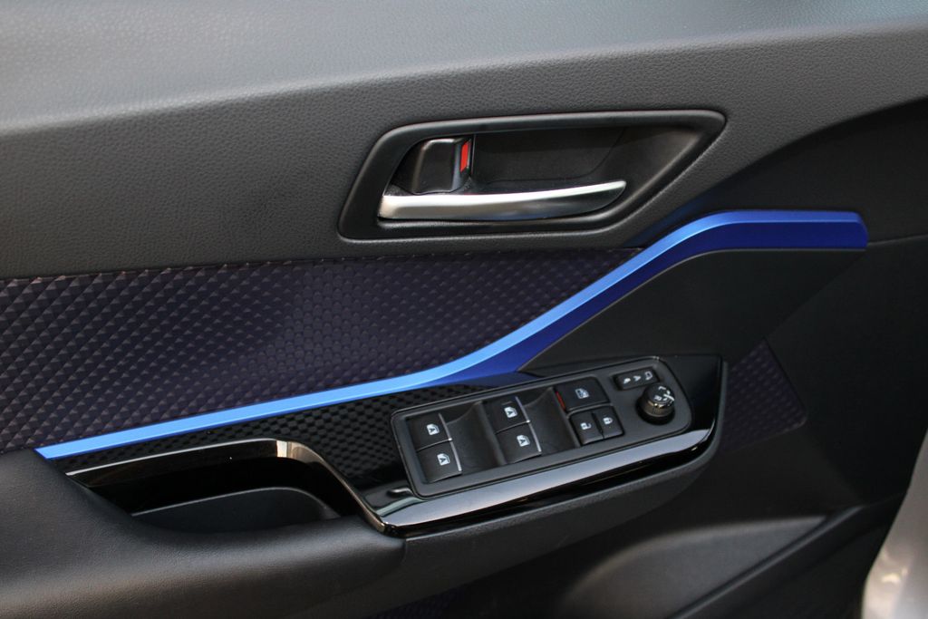 Toyota C-HR Hybrid Style,Navi,LED,Kam,Sitz&Lenkradh,Led, Automatik, aus dem Bestand von Hölscher Automobile Nordkirchen-Capelle — Ansicht 10
