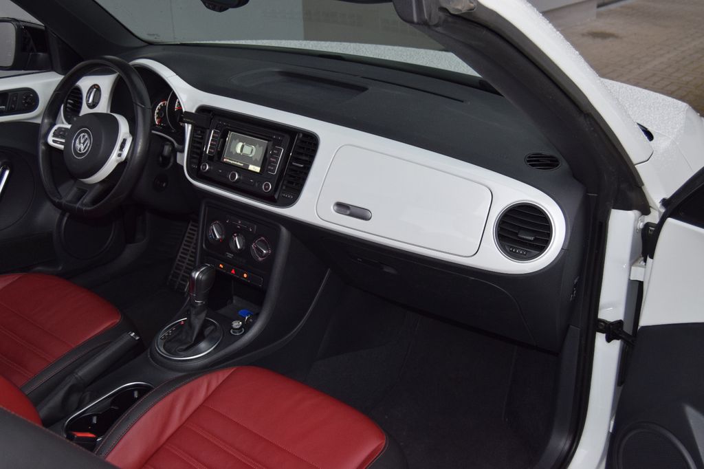 Volkswagen Beetle Cabriolet Design, Automatik, aus dem Bestand von Hölscher Automobile Nordkirchen-Capelle — Ansicht 14