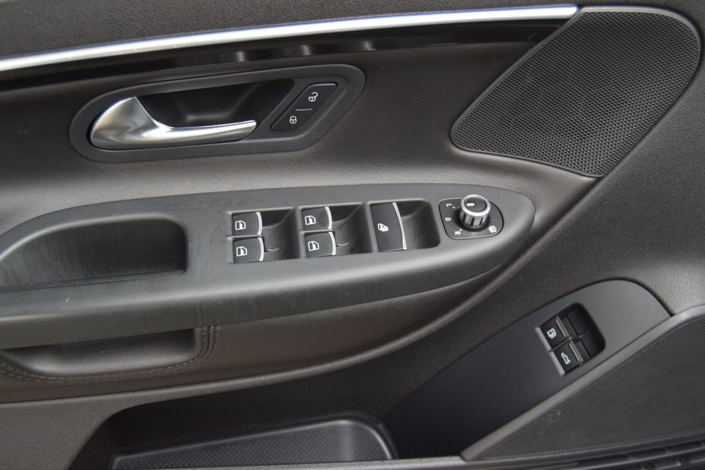 Volkswagen Eos 1.4 TSI Exclusive,Navi,Leder,Sitzh,Parks,,,,, Schaltgetriebe, aus dem Bestand von Hölscher Automobile Nordkirchen-Capelle — Ansicht 10
