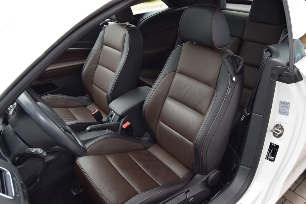 Volkswagen Eos Exclusive!AUTOMATIK!Navi,Leder,Xenon!AHK!, Automatik, aus dem Bestand von Hölscher Automobile Nordkirchen-Capelle — Ansicht 12