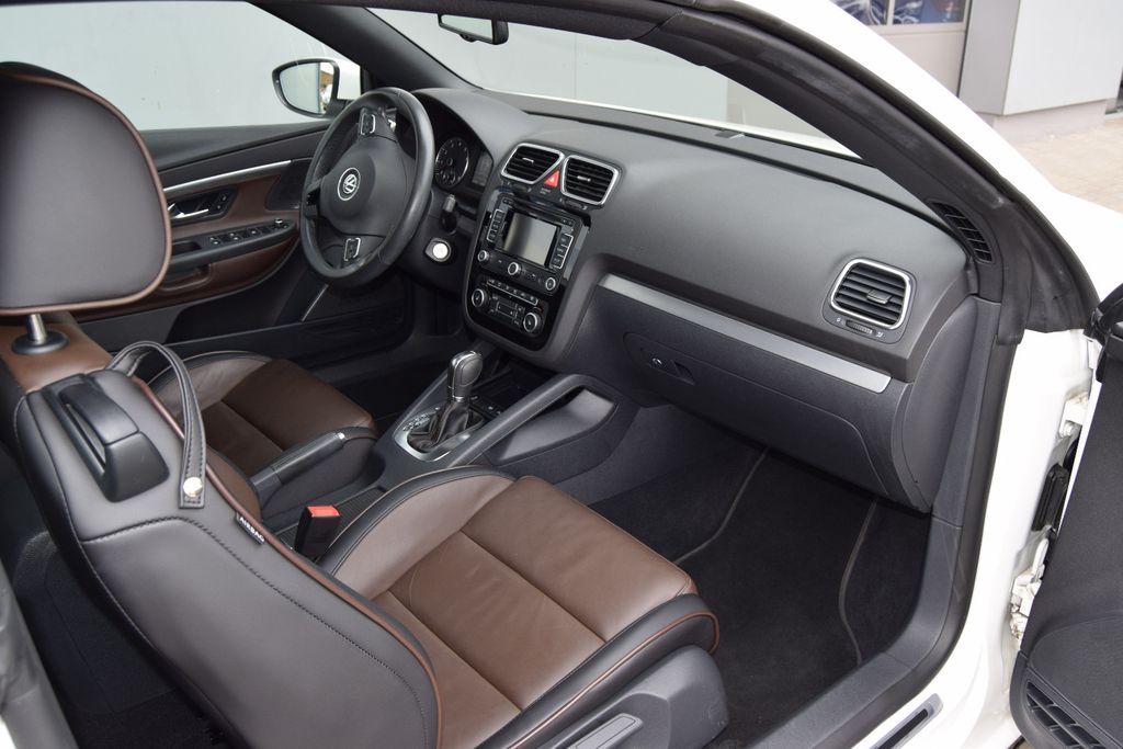 Volkswagen Eos Exclusive!AUTOMATIK!Navi,Leder,Xenon!AHK!, Automatik, aus dem Bestand von Hölscher Automobile Nordkirchen-Capelle — Ansicht 15