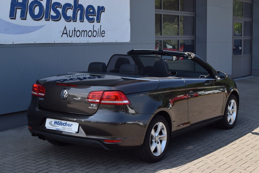 Volkswagen Eos, Sport & Style,Navi,Leder,Sitzh,Parks,,,,,, Schaltgetriebe, aus dem Bestand von Hölscher Automobile Nordkirchen-Capelle — Ansicht 2